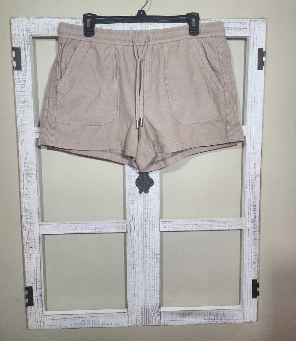 Athleta Women's Size 12 Beige Drawstring Shorts Casual Travel Hiking